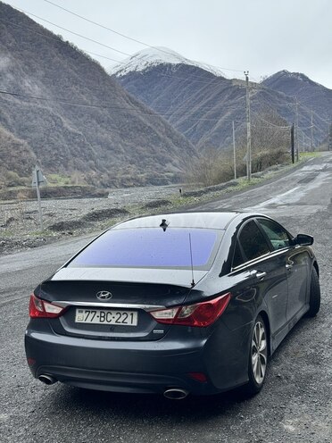 Hyundai Sonata-7