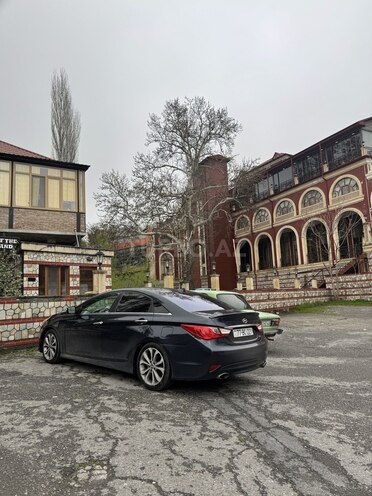 Hyundai Sonata-9