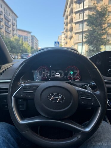 Hyundai Sonata-11