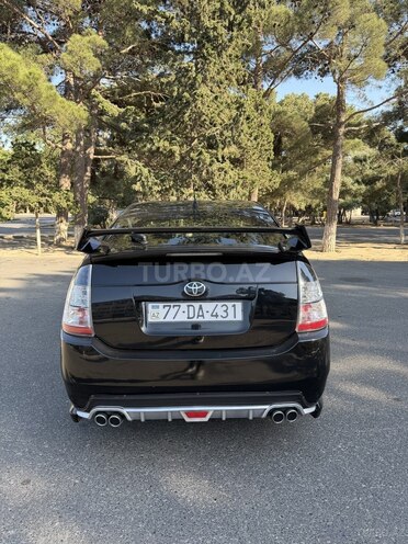 Toyota Prius-4