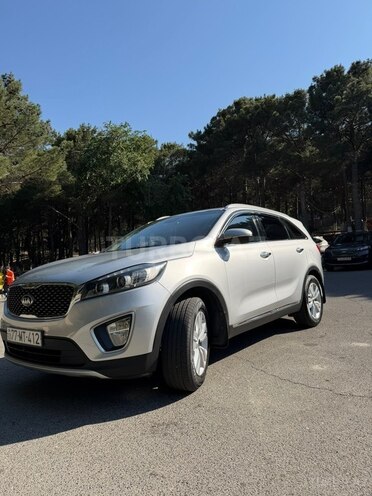 Kia Sorento-13