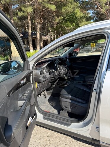 Kia Sorento-8