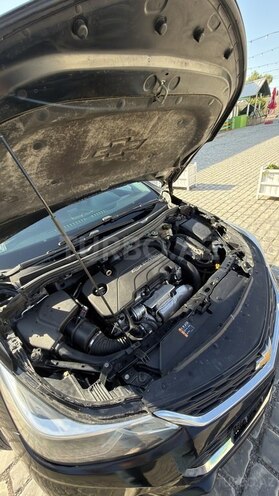 Chevrolet Cruze-14