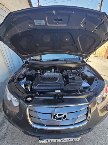 Hyundai Santa Fe-21