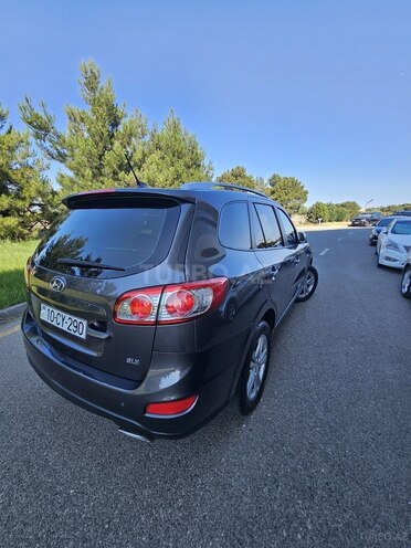 Hyundai Santa Fe-9