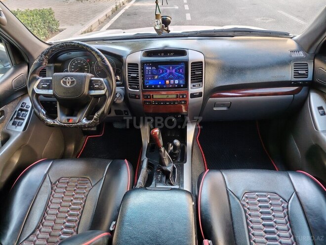 Toyota Land Cruiser Prado-8