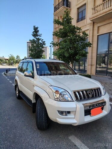 Toyota Land Cruiser Prado-4