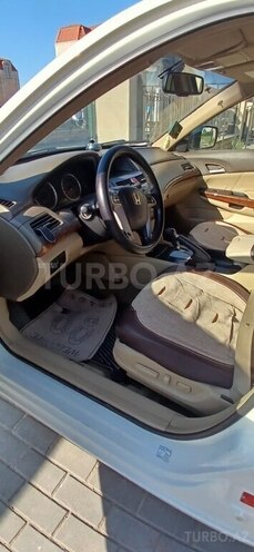 Honda Accord-10