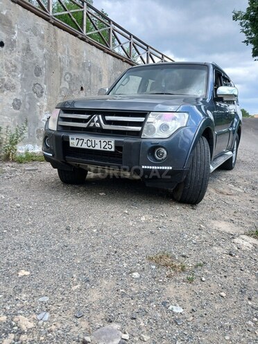 Mitsubishi Pajero-19