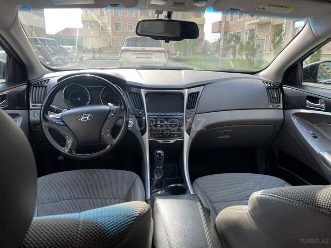 Hyundai Sonata-3