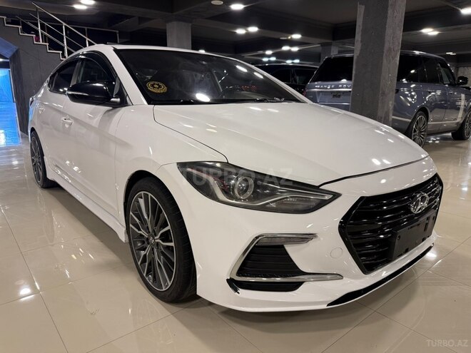 Hyundai Elantra-3