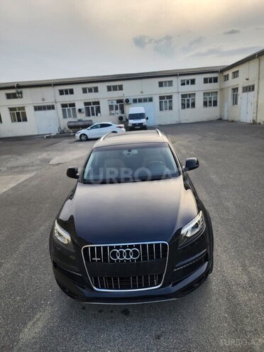 Audi Q7-2