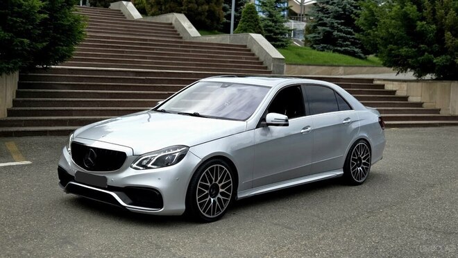Mercedes E 250-5