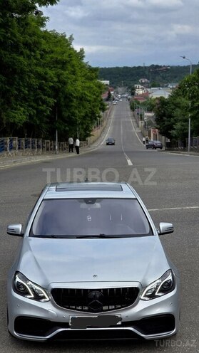 Mercedes E 250-4