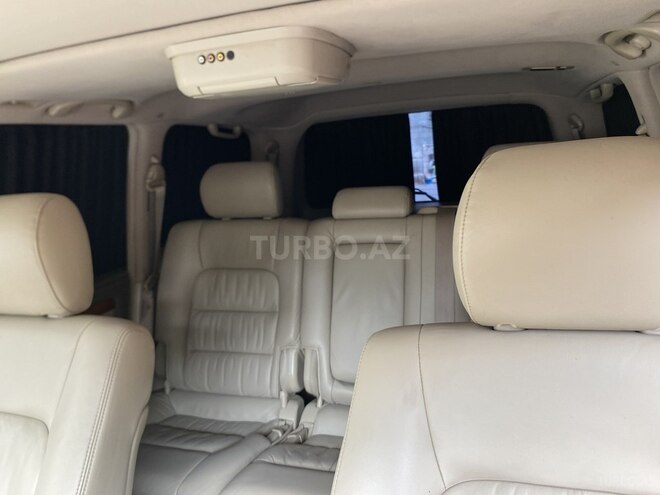 Lexus LX 470-17