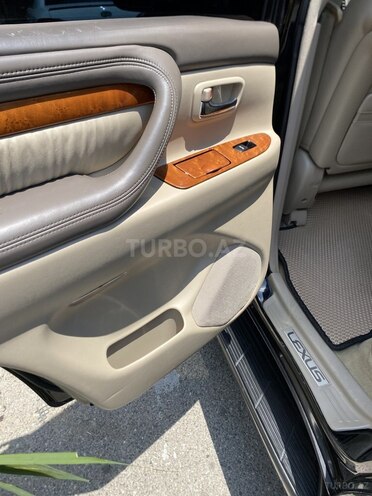 Lexus LX 470-9