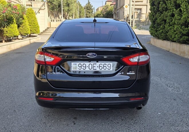 Ford Fusion (North America)-2
