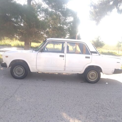 LADA (VAZ) 2107-5