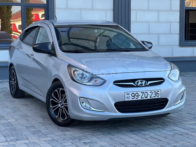 Hyundai Accent-2