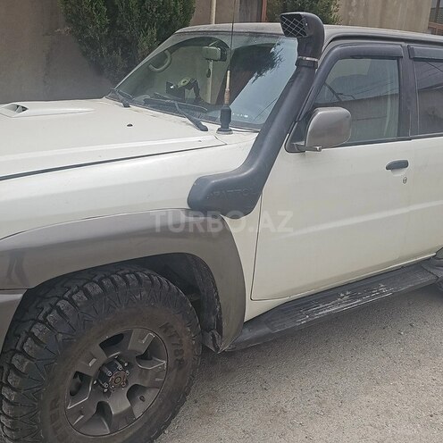 Nissan Patrol-9