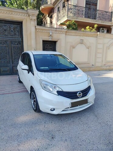 Nissan Note-2