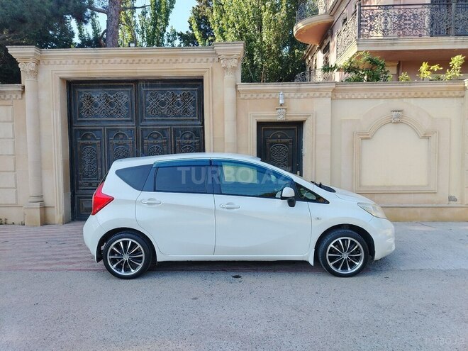 Nissan Note-5