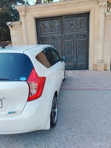 Nissan Note-7