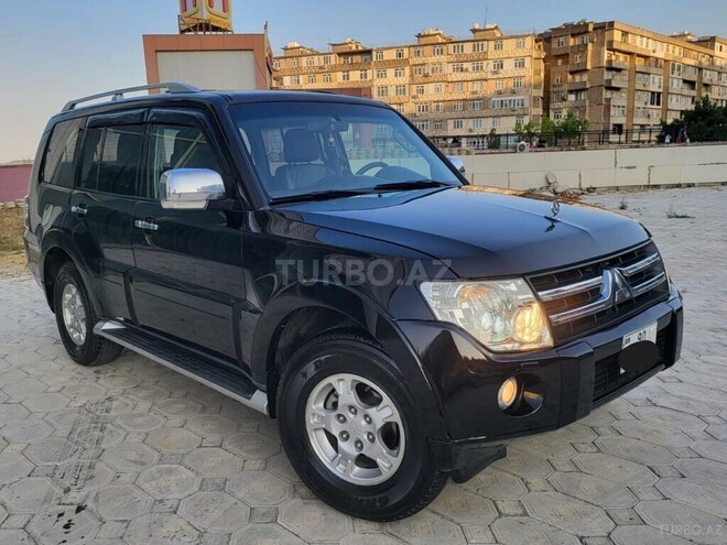 Mitsubishi Pajero-5