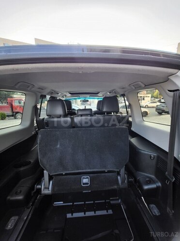 Mitsubishi Pajero-16