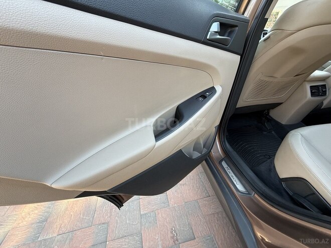 Hyundai Tucson-17