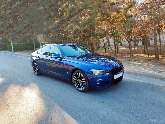 BMW 330e-16