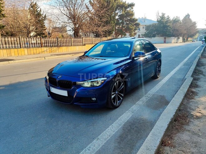 BMW 330e-12