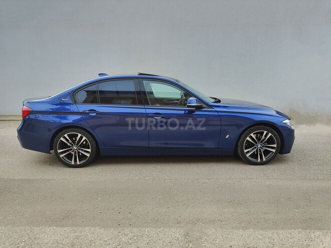 BMW 330e-8