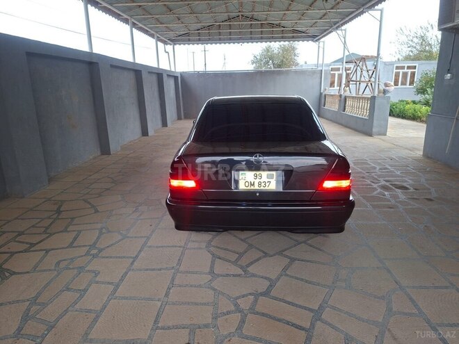 Mercedes C 200-2