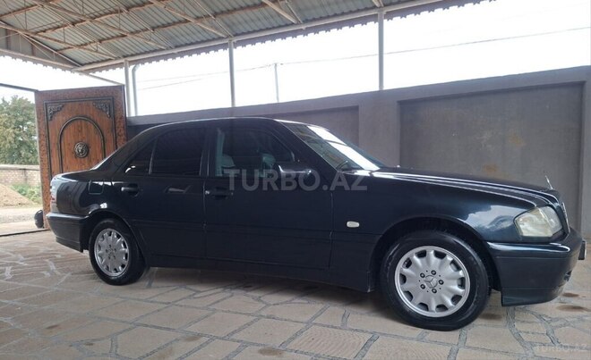 Mercedes C 200-3