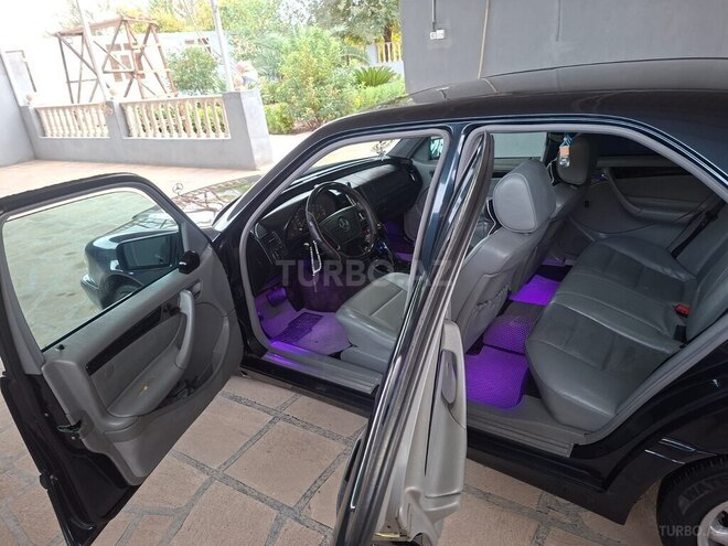 Mercedes C 200-6