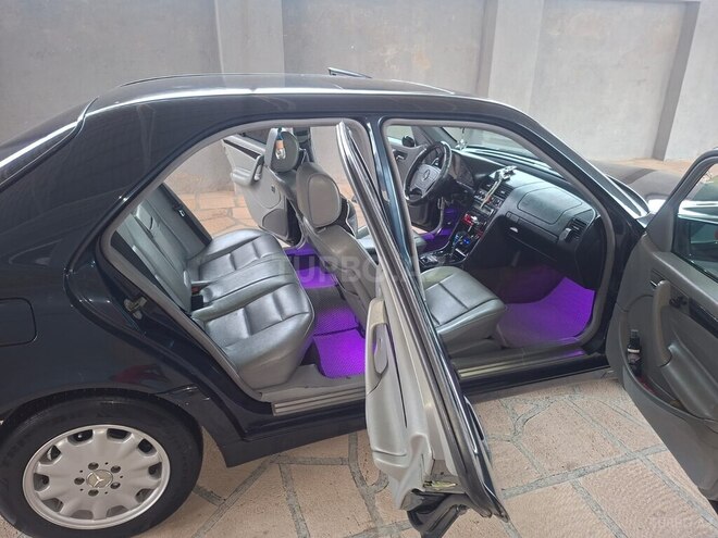 Mercedes C 200-7