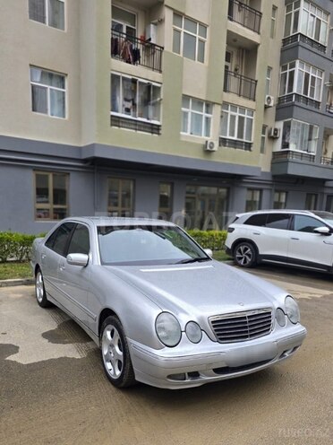 Mercedes E 240-7