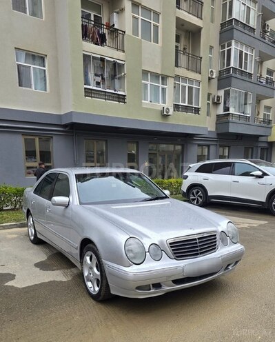 Mercedes E 240-9