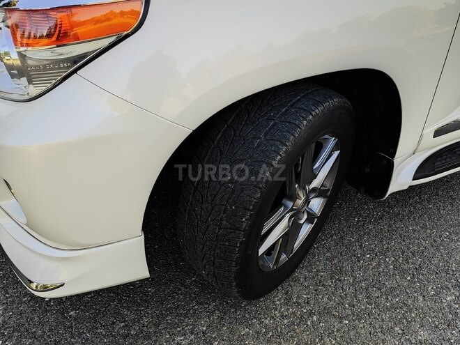 Toyota Land Cruiser-13