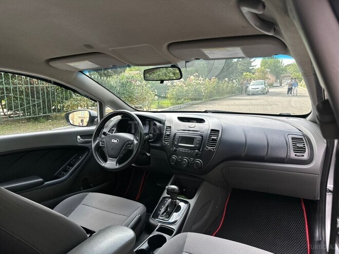 Kia Forte-10