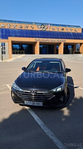Hyundai Elantra-7