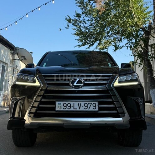 Lexus LX 450d-4