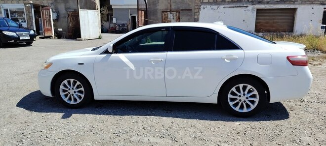 Toyota Camry-5