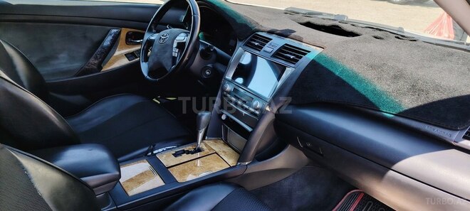 Toyota Camry-14
