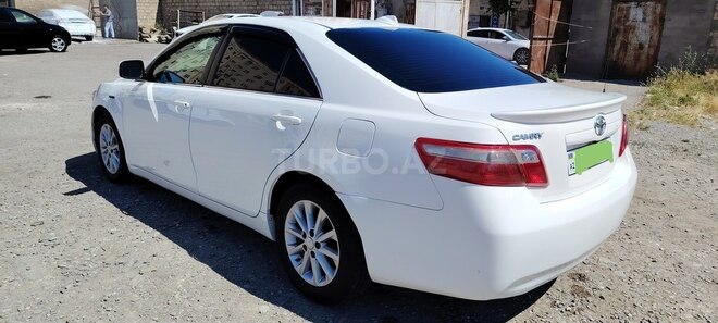 Toyota Camry-7