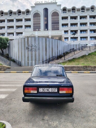LADA (VAZ) 2107-2