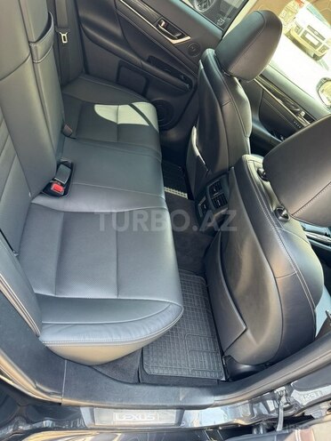 Lexus GS 300h-11