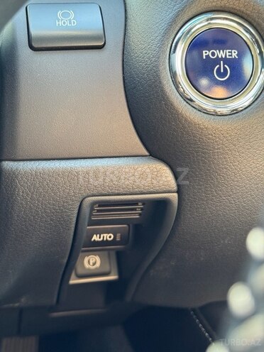 Lexus GS 300h-20