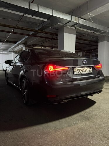 Lexus GS 300h-16